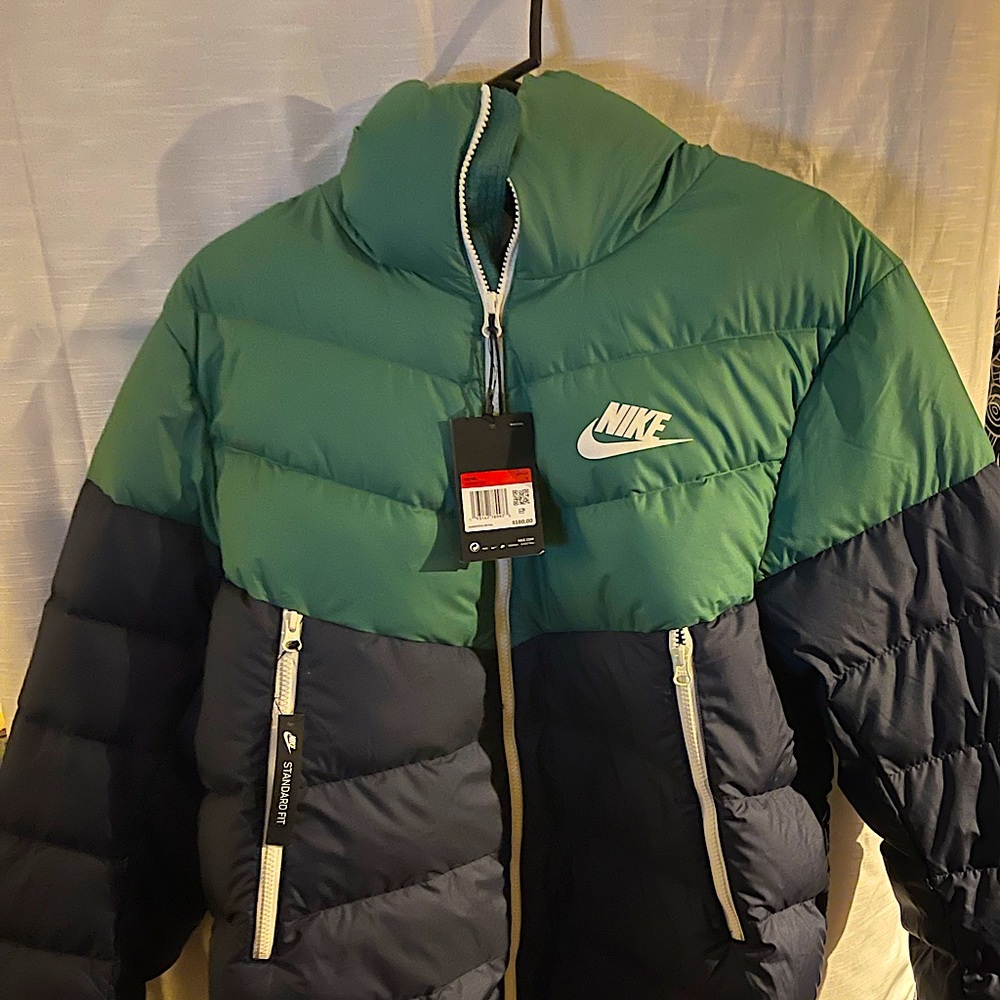 Nike Men’s down fill